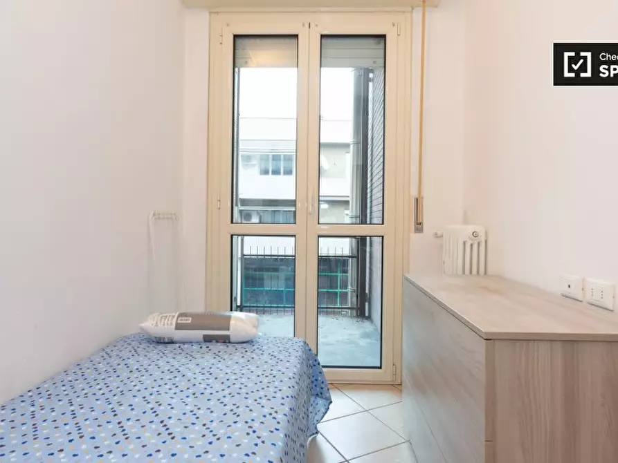 Immagine 4 di Camera condivisa in affitto  in Via Umberto Fogagnolo a Sesto San Giovanni