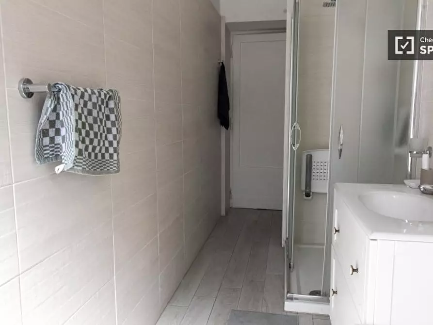 Immagine 10 di Camera condivisa in affitto  in Via Principe Eugenio a Roma