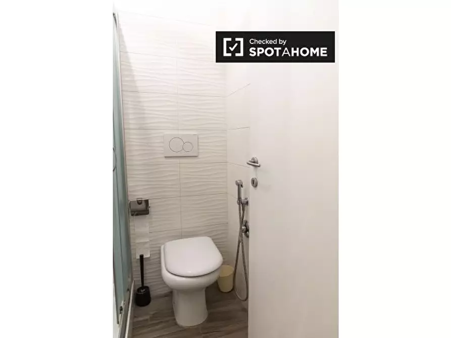 Immagine 9 di Appartamento in affitto  in Via Tunisi a Roma