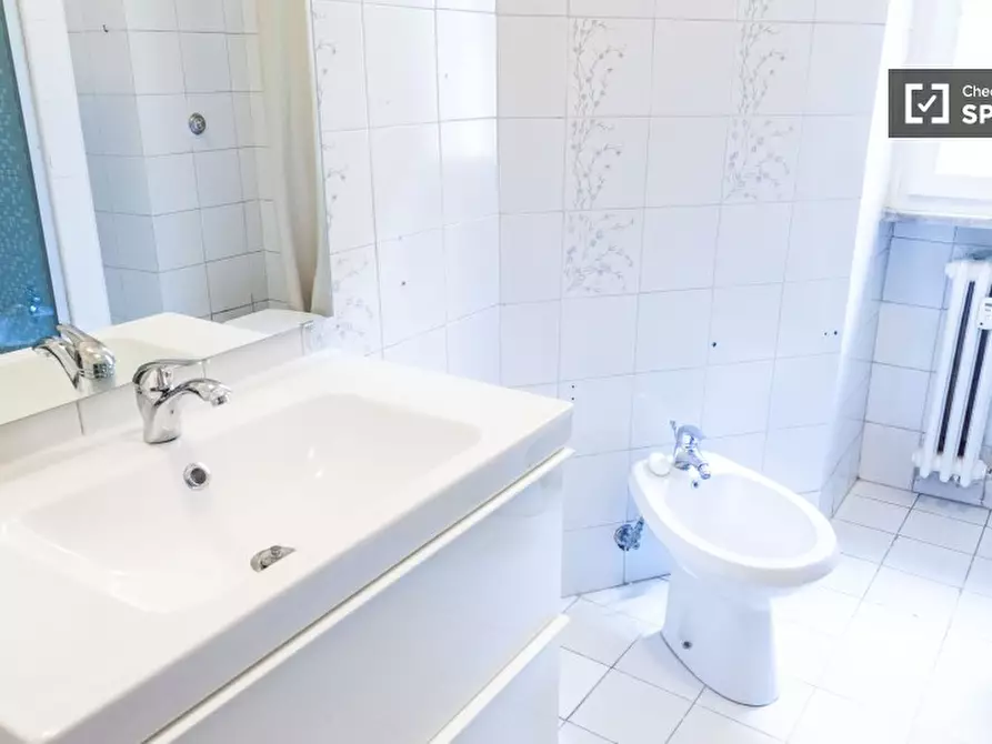 Immagine 13 di Camera condivisa in affitto  in Viale Parioli a Roma