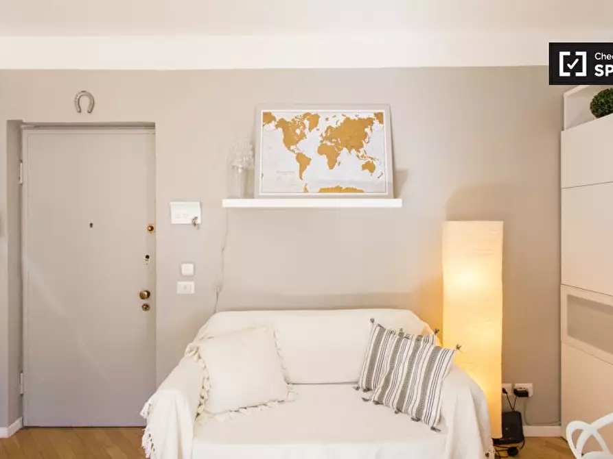 Immagine 2 di Ufficio in affitto  in Via Domenico Cirillo, 20154 Milano MI, Italy a Milano