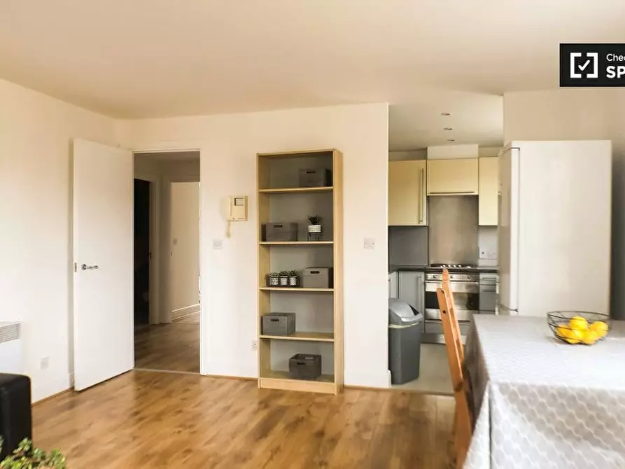 Immagine 19 di Appartamento in affitto  in Commercial Rd a Poplar