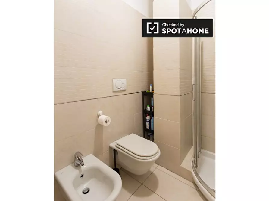 Immagine 16 di Ufficio in affitto  in Via Carlo Valvassori Peroni a Milano