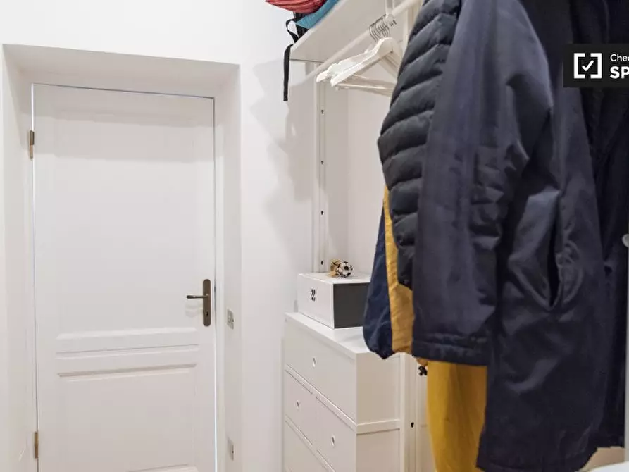 Immagine 19 di Appartamento in affitto  in Viale Giulio Cesare a Roma