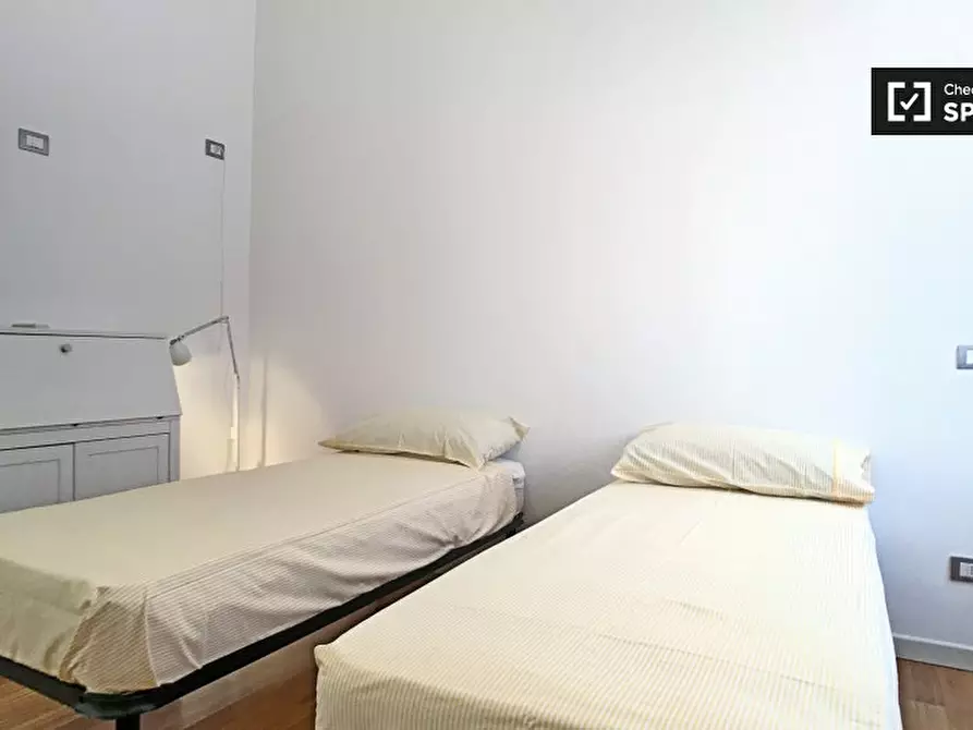 Immagine 16 di Appartamento in affitto  in Via Martiri Oscuri, 20125 Milano MI, Italy a Milano