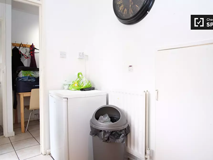 Immagine 5 di Camera condivisa in affitto  in Fontley Way a Wandsworth