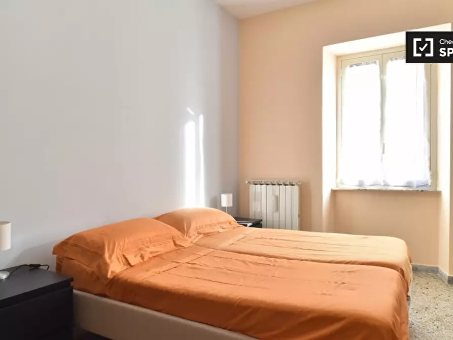 Immagine 2 di Camera condivisa in affitto  in Via dei Platani, 00172 Roma RM, Italy a Roma