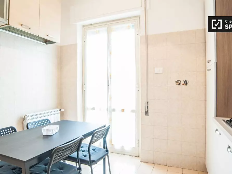 Immagine 10 di Camera condivisa in affitto  in Via Giovanni Battista Bastianelli a Roma