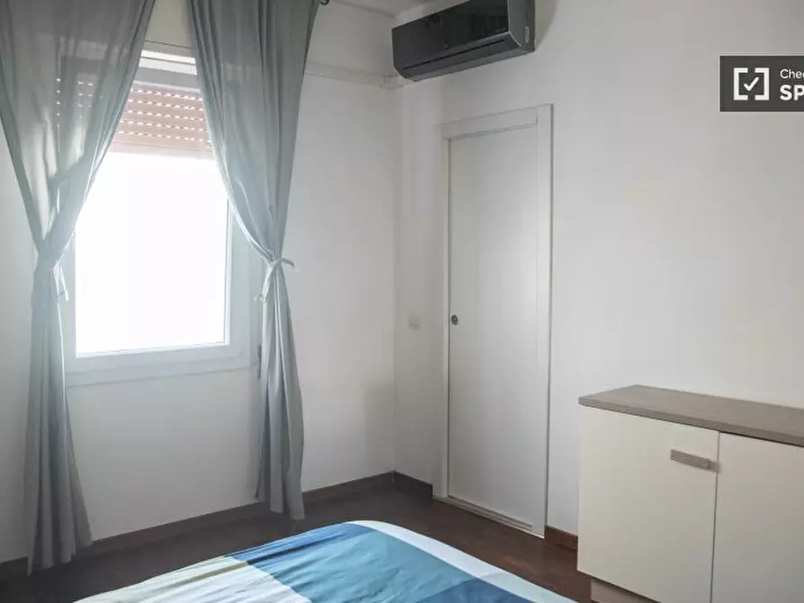 Immagine 3 di Camera condivisa in affitto  in Via Tiburtina a Roma