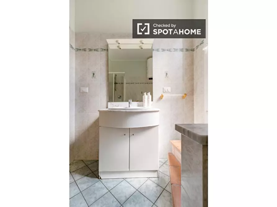 Immagine 15 di Ufficio in affitto  in Via Monaldo Calari a Bologna