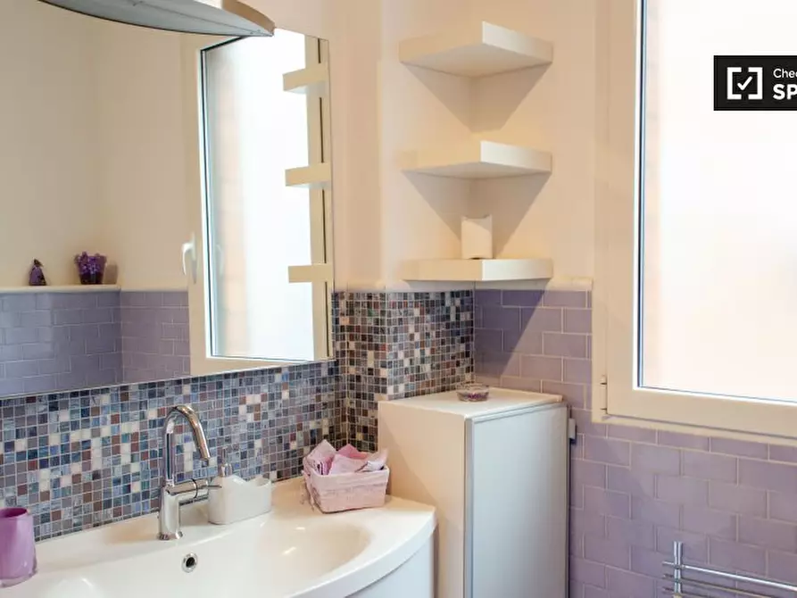 Immagine 8 di Camera condivisa in affitto  in Via Benedetto Croce, 00142 Roma RM, Italy a Roma