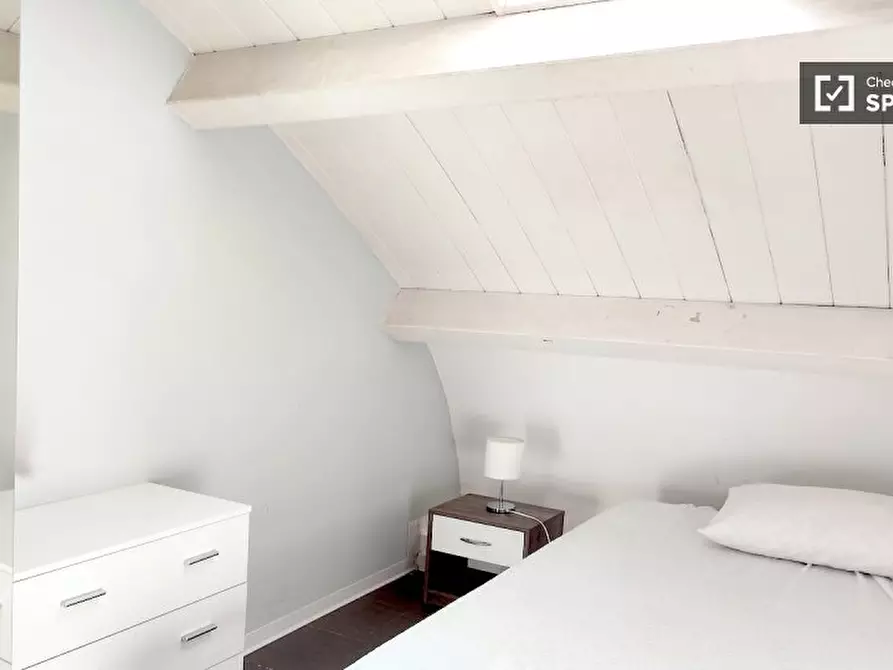 Immagine 3 di Camera condivisa in affitto  in Via di Carcaricola a Roma