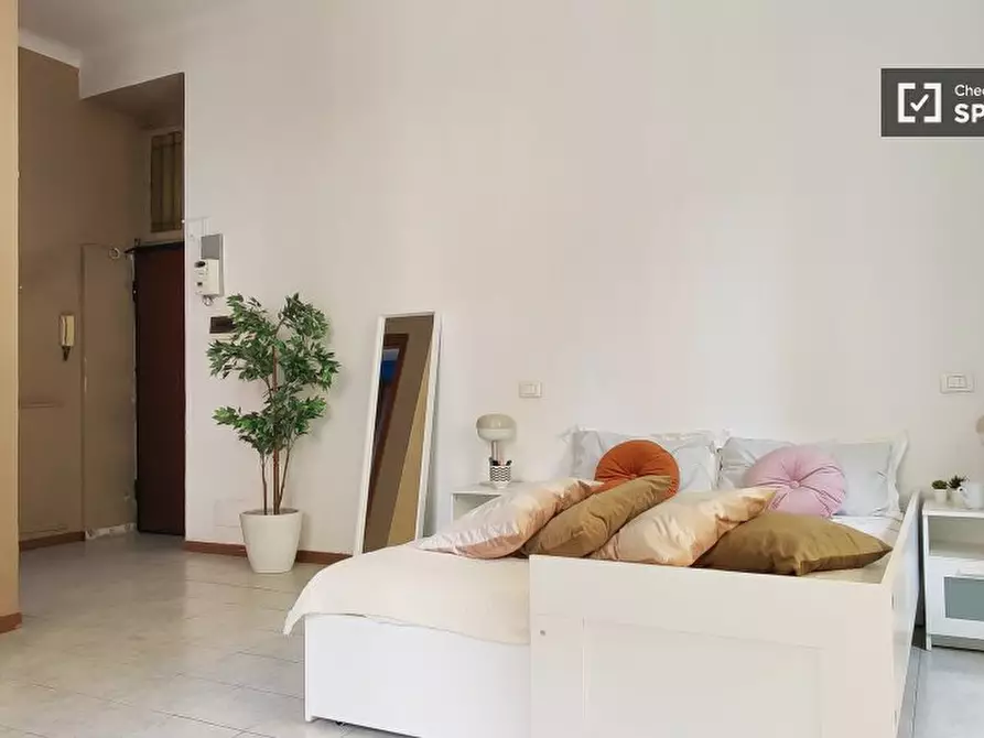 Immagine 3 di Ufficio in affitto  in Via Fratelli Bronzetti a Milano