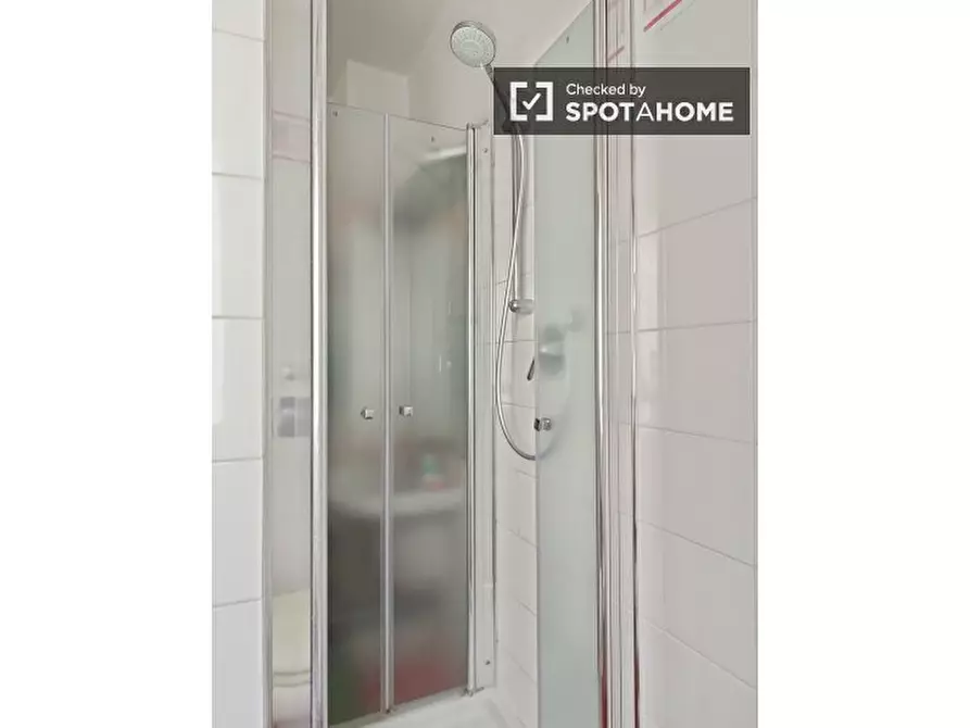 Immagine 7 di Camera condivisa in affitto  in Via Leopoldo Sabbatini a Milano
