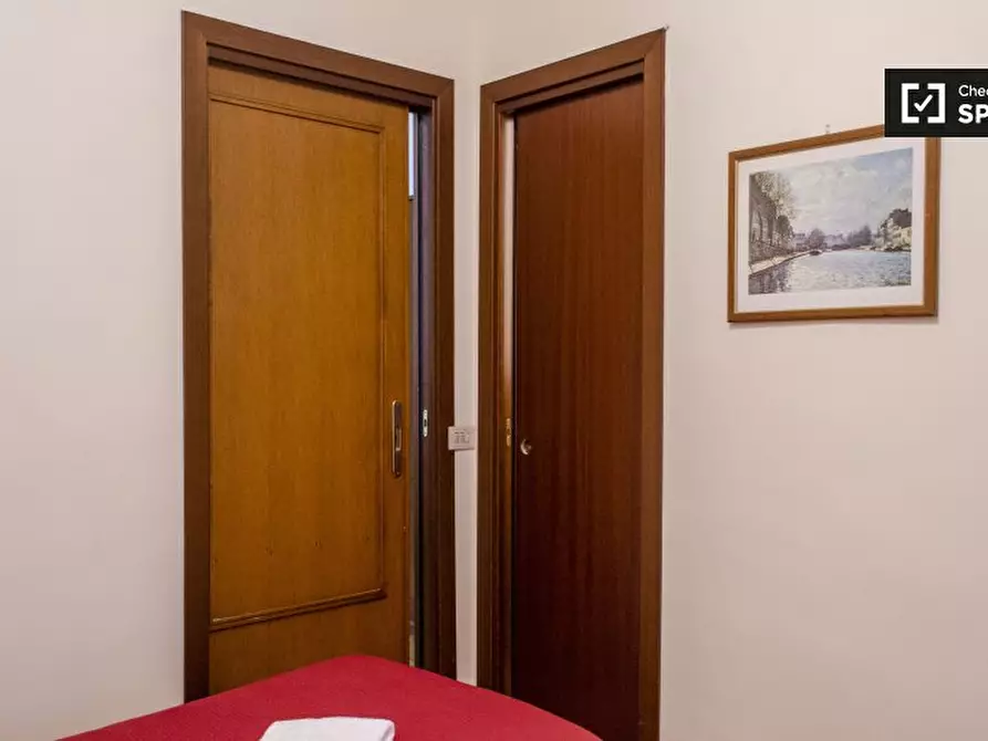 Immagine 12 di Appartamento in affitto  in Via Ildebrando Vivanti a Roma