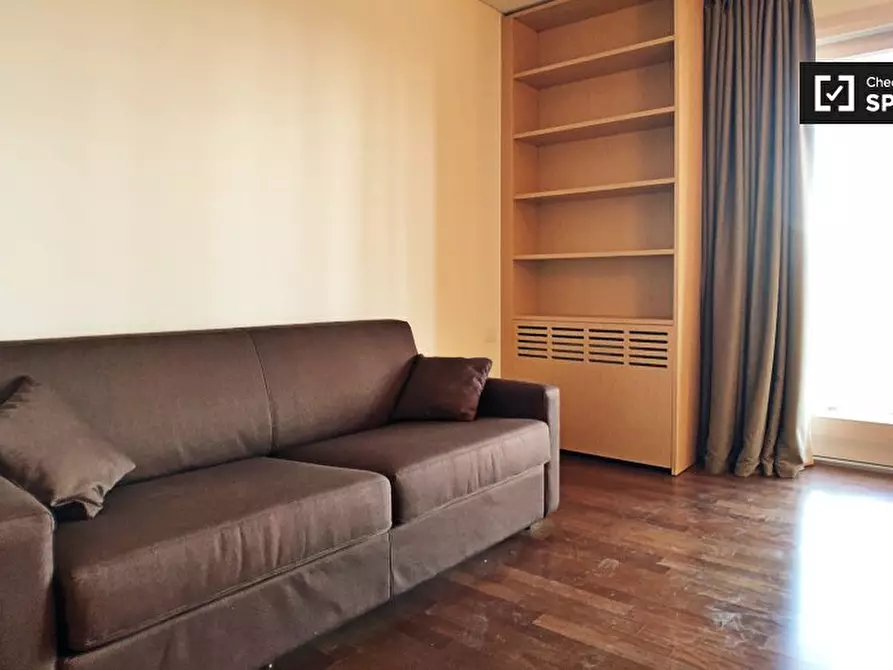 Immagine 2 di Ufficio in affitto  in Via Carlo Imbonati, 20159 Milano MI, Italy a Milano