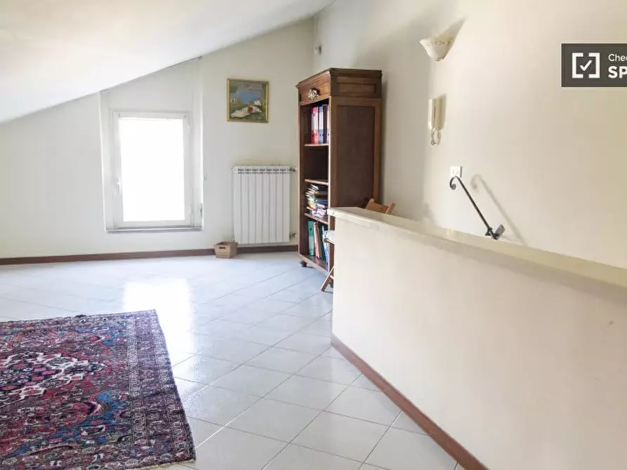 Immagine 3 di Camera condivisa in affitto  in Via Cassia a Roma