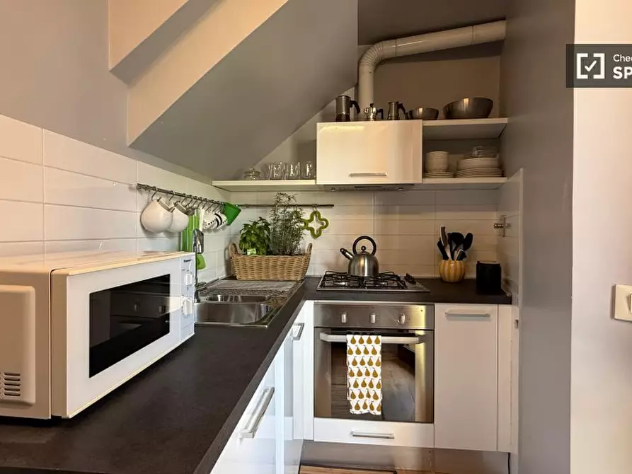 Immagine 2 di Appartamento in affitto  in Via di S. Angelo in Pescheria a Roma