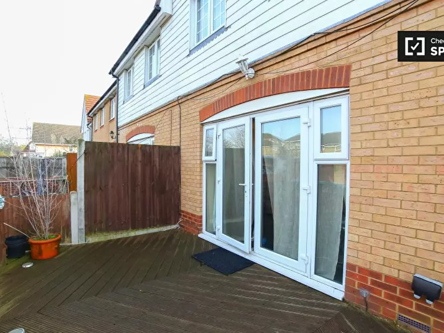 Immagine 15 di Camera condivisa in affitto  in Atlantis Cl a Barking