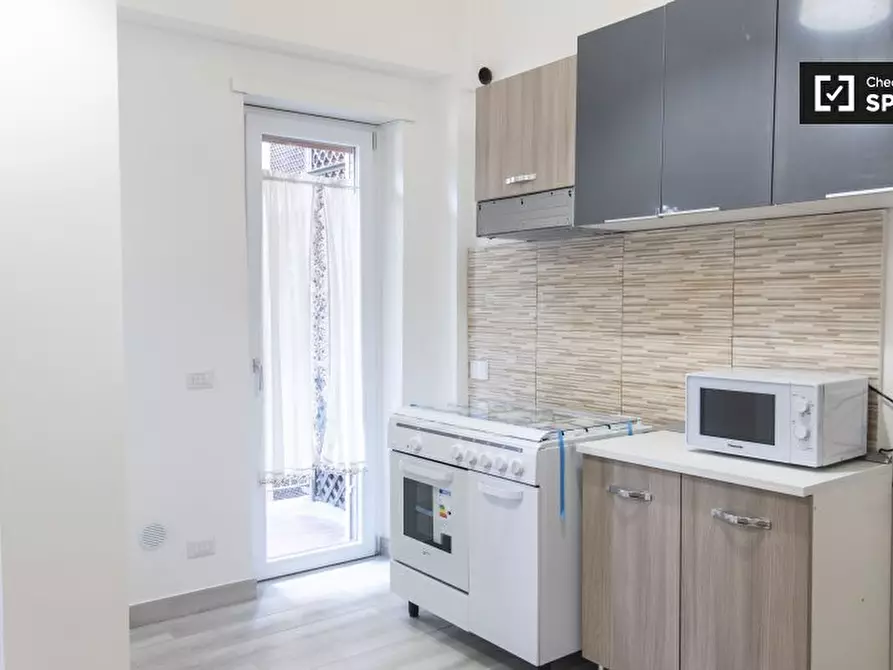 Immagine 17 di Camera condivisa in affitto  in Viale di Vigna Pia a Roma