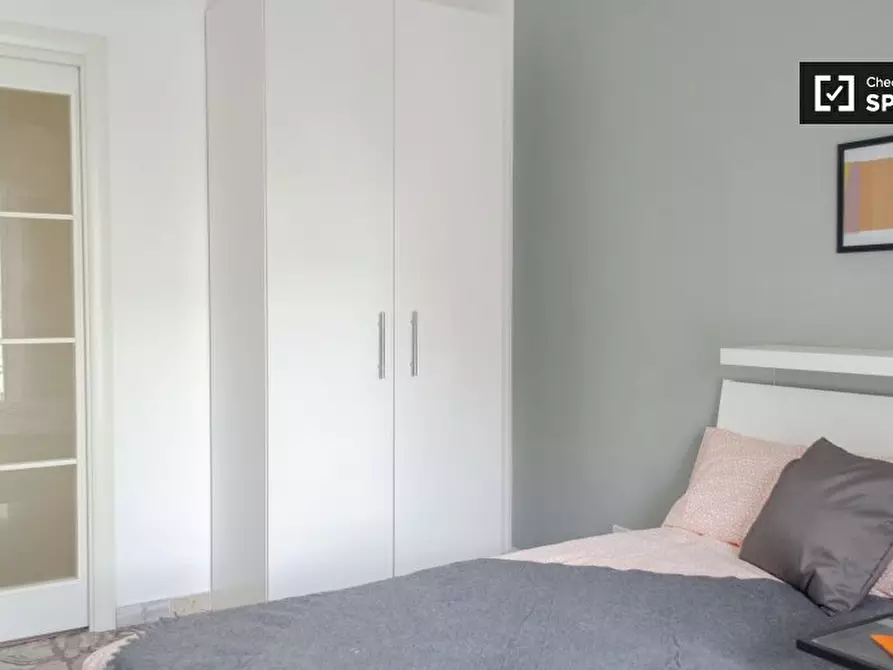 Immagine 2 di Camera condivisa in affitto  in Via Corrado Segre, 00146 Roma RM, Italy a Roma