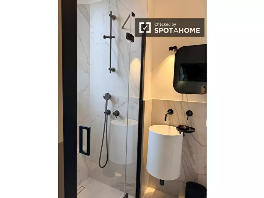 Immagine 2 di Appartamento in affitto  in Via Carlo Farini a Milano