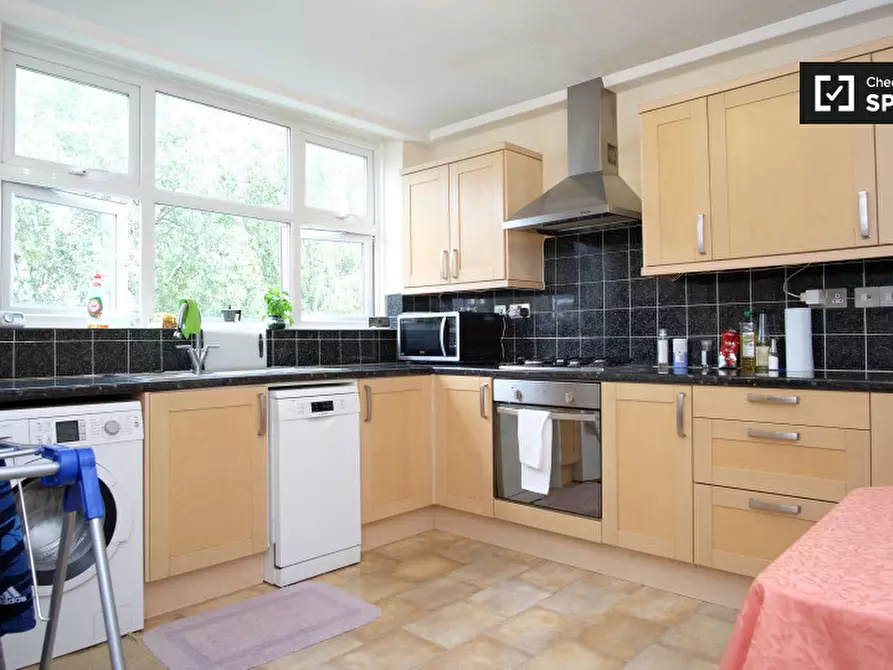 Immagine 5 di Camera condivisa in affitto  in Wayford Street a Wandsworth