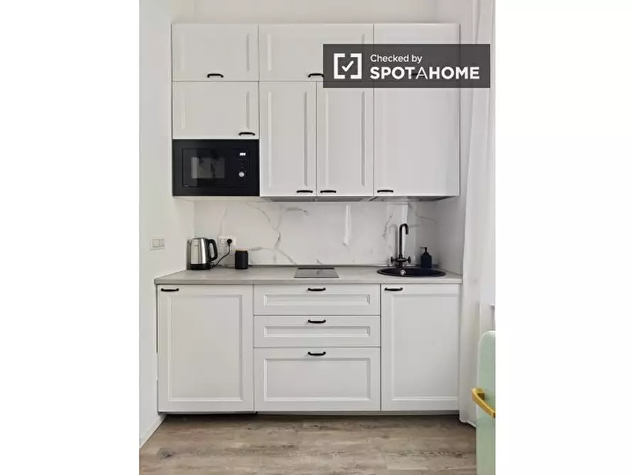 Immagine 5 di Ufficio in affitto  in Alzaia Naviglio Grande a Milano