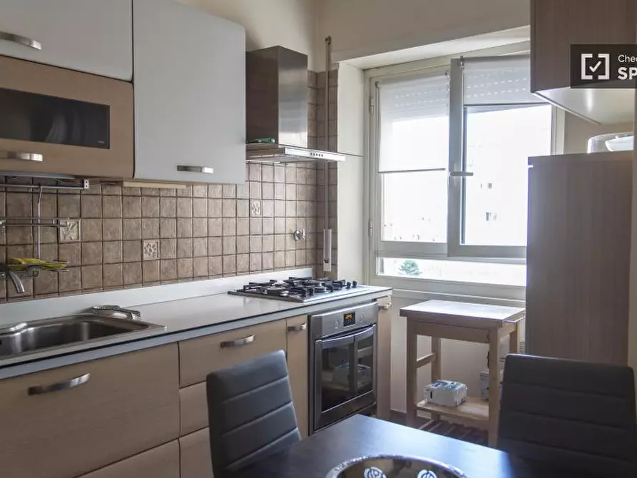 Immagine 5 di Camera condivisa in affitto  in Via Calpurnio Fiamma a Roma