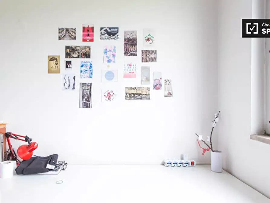 Immagine 4 di Camera condivisa in affitto  in Via dei Missaglia a Milano