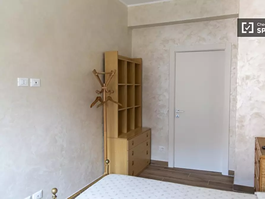 Immagine 4 di Camera condivisa in affitto  in Via Barbiellini Amidei Bernardo a Roma