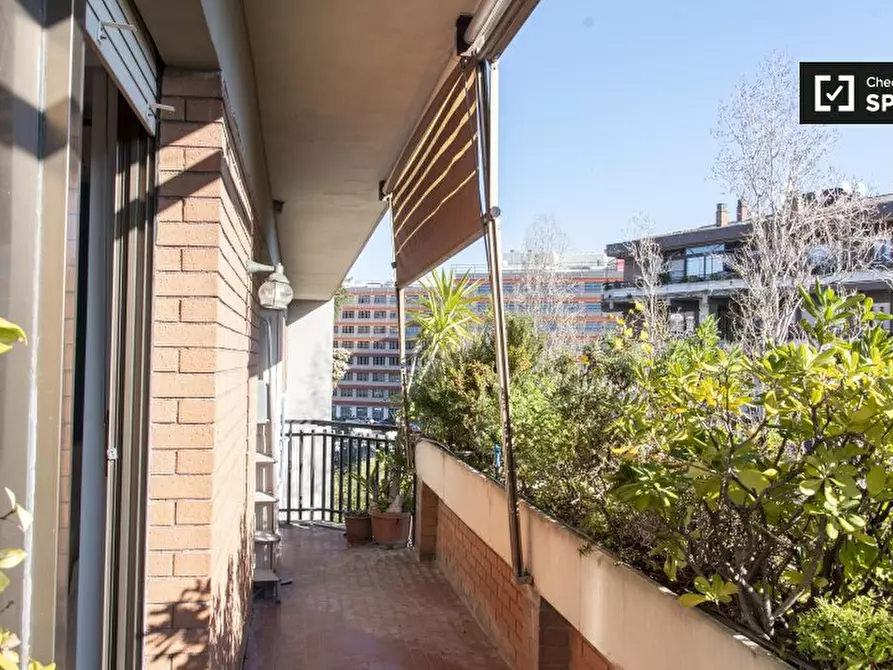 Immagine 9 di Camera condivisa in affitto  in Viale Cesare Pavese a Roma