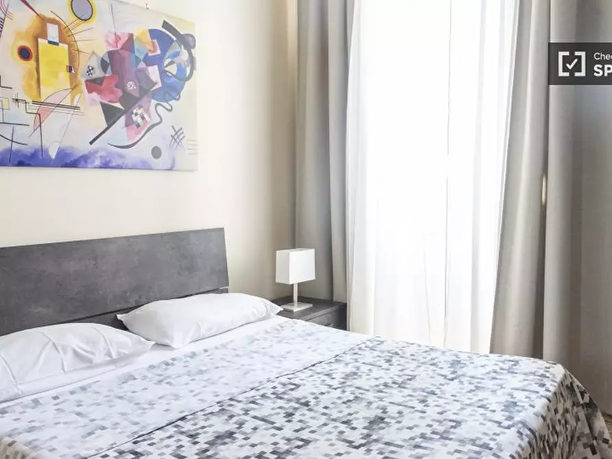 Immagine 3 di Camera condivisa in affitto  in via Carlo Emanuele a Roma