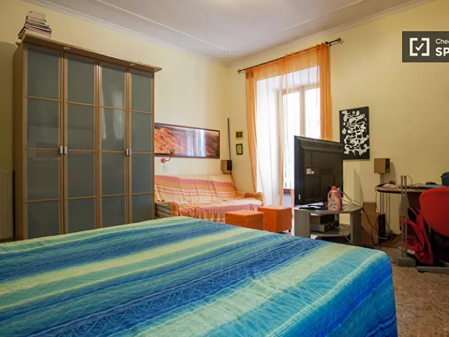 Immagine 2 di Camera condivisa in affitto  in Via Mecenate a Roma