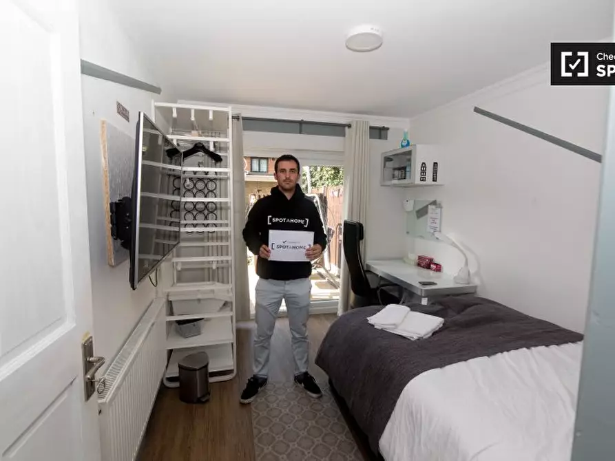 Immagine 13 di Camera condivisa in affitto  in Joshua Street, London E14 0RD a Poplar