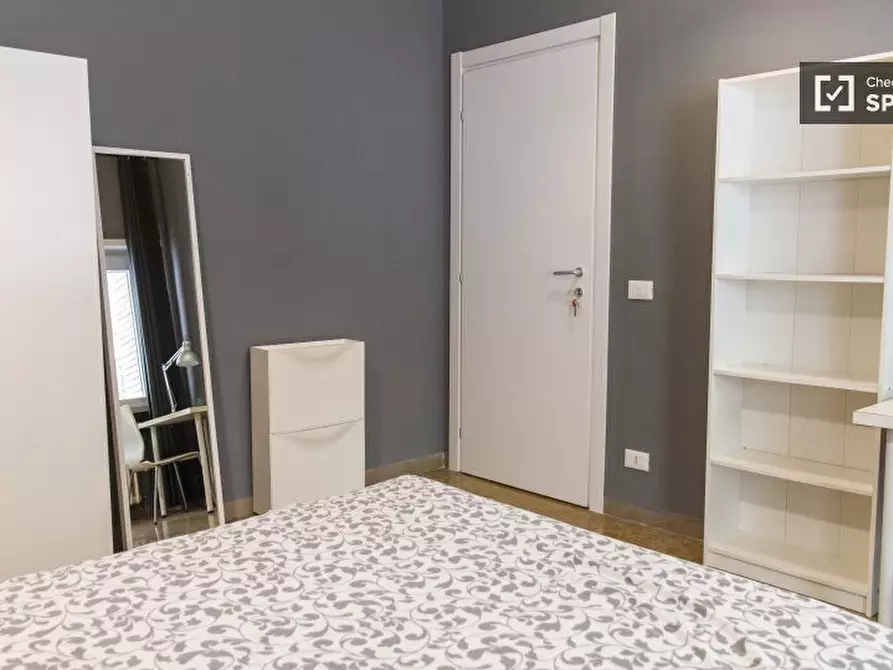 Immagine 2 di Camera condivisa in affitto  in Via Aquileia, 00198 Roma RM, Italy a Roma