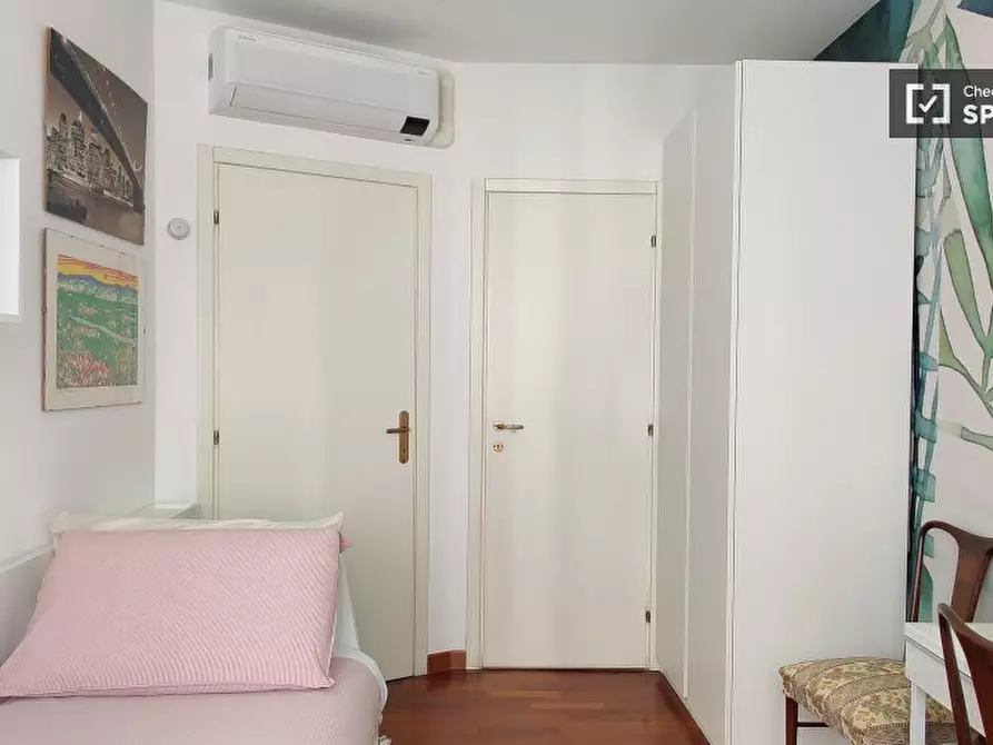 Immagine 5 di Camera condivisa in affitto  in Via Carlo Perini a Milano