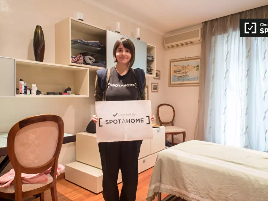 Immagine 5 di Camera condivisa in affitto  in Via Ugo Betti a Roma