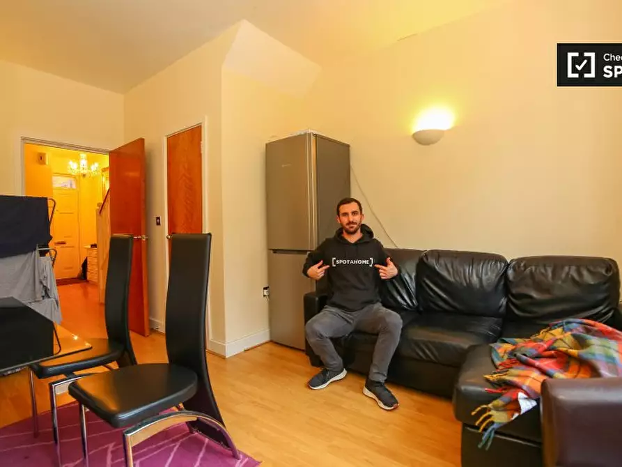 Immagine 15 di Camera condivisa in affitto  in Hastings St a Eltham