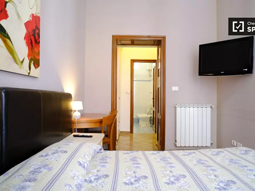 Immagine 4 di Residence in affitto  in Via Albalonga a Roma