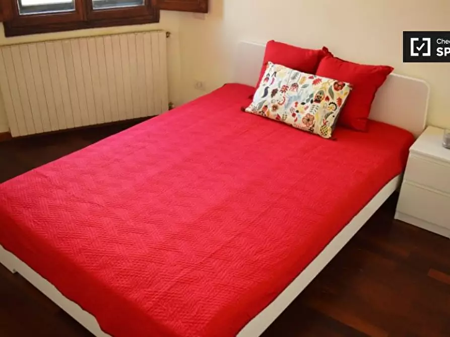 Immagine 3 di Camera condivisa in affitto  in Porta al Prato a Firenze