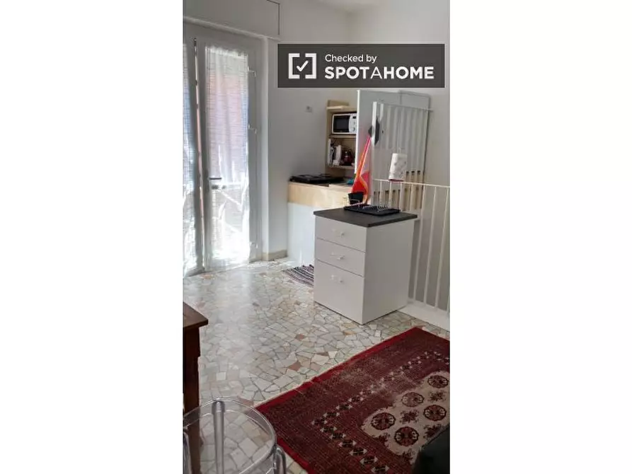 Immagine 2 di Appartamento in affitto  in Via Valleambrosia, Rozzano MI, Italy a Rozzano