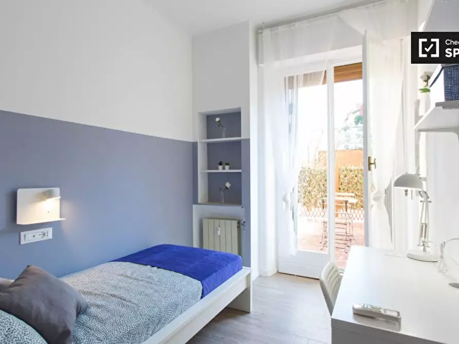 Immagine 2 di Camera condivisa in affitto  in Via Moretto da Brescia a Milano