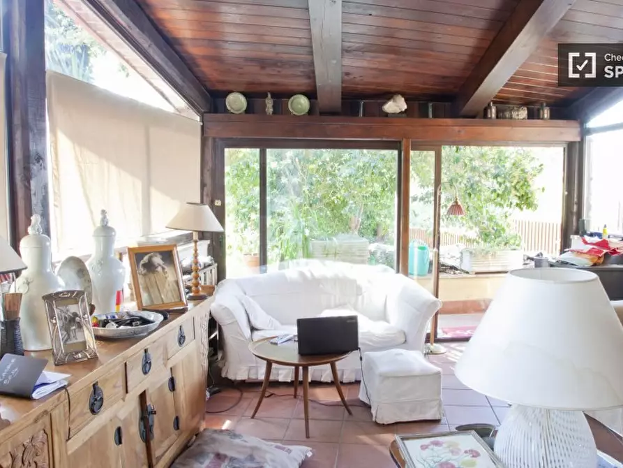 Immagine 13 di Camera condivisa in affitto  in Via dei Bonacolsi a Roma