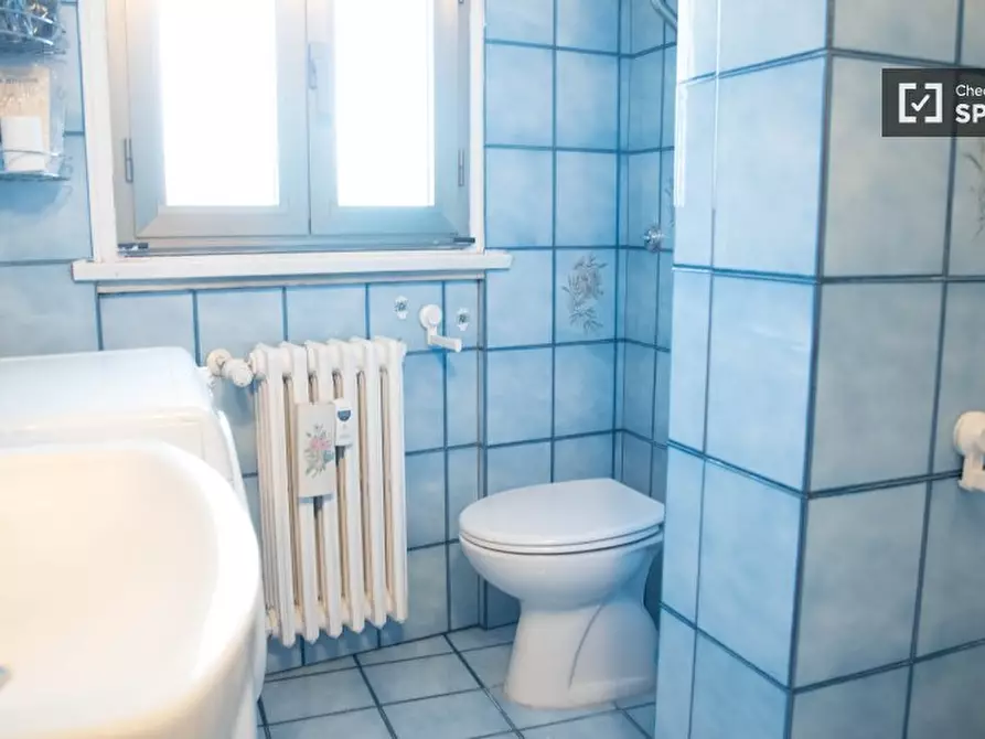 Immagine 5 di Appartamento in affitto  in Via Curzio Rufo a Roma