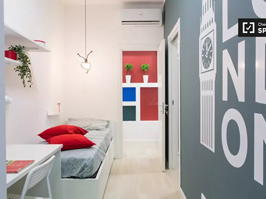 Immagine 4 di Camera condivisa in affitto  in Via Mincio a Milano