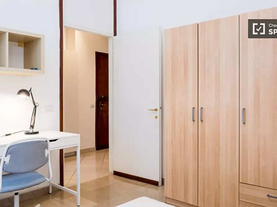 Immagine 12 di Camera condivisa in affitto  in Largo Isabella d'Aragona a Milano