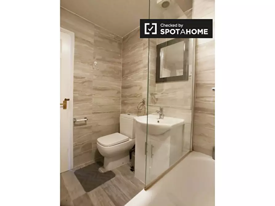 Immagine 5 di Camera condivisa in affitto  in Plough Way a Camberwell