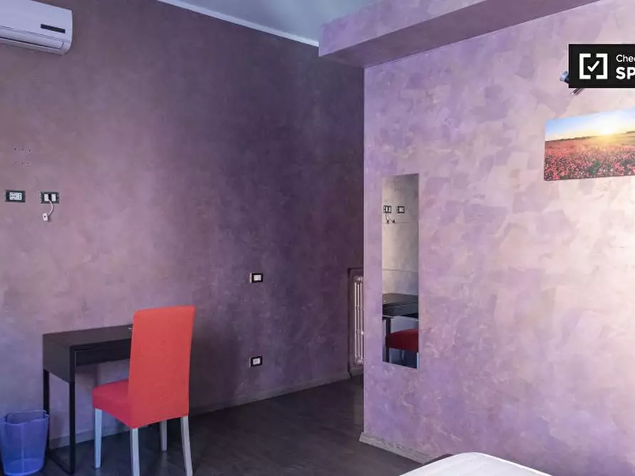 Immagine 7 di Camera condivisa in affitto  in Via dei Campi Flegrei a Roma