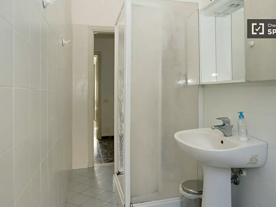 Immagine 12 di Camera condivisa in affitto  in Via Isimbardi a Milano